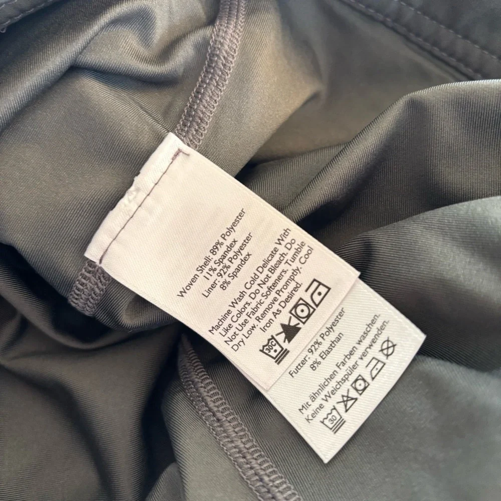 Eddie Bauer Women's Plus Size 18 Gray Skort with lining‎ and pockets. - Picture 6 of 7